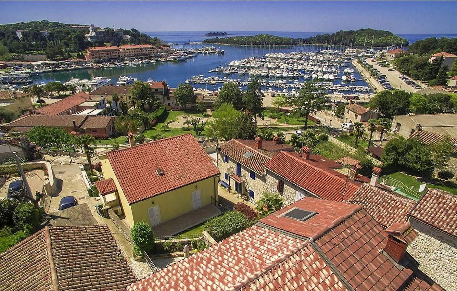 Rustikales Steinhaus Nur 300 Meter Zum Strand Mit Meerblick, Grill, Terrasse Vrsar Croatia
