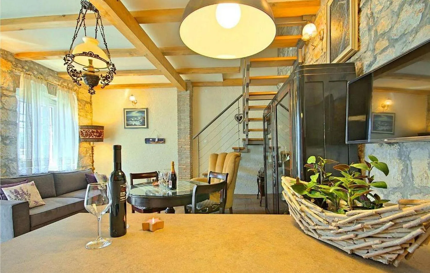 Rustikales Steinhaus Nur 300 Meter Zum Strand Mit Meerblick, Grill, Terrasse Vrsar