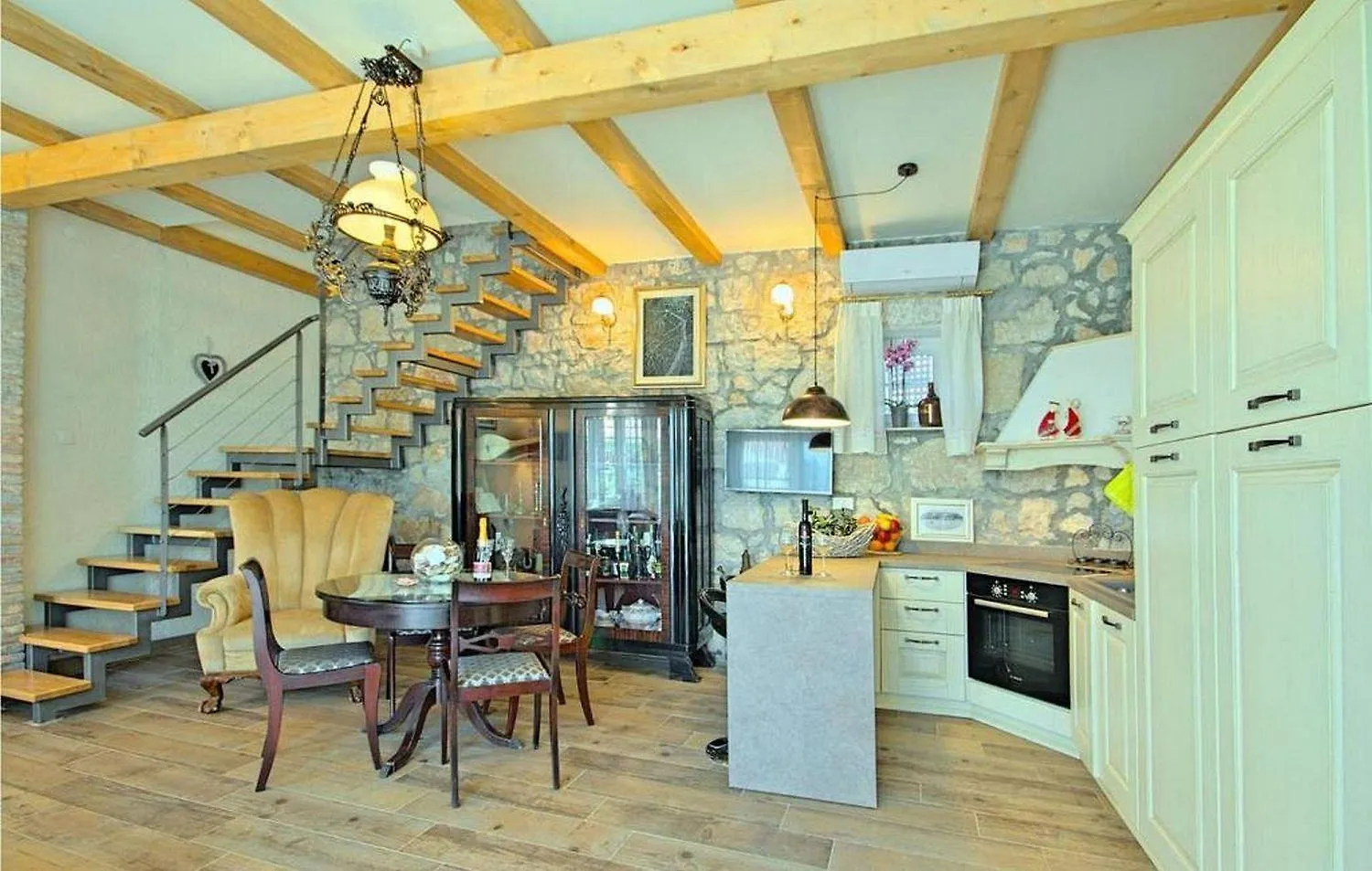Rustikales Steinhaus Nur 300 Meter Zum Strand Mit Meerblick, Grill, Terrasse Vrsar Holiday home