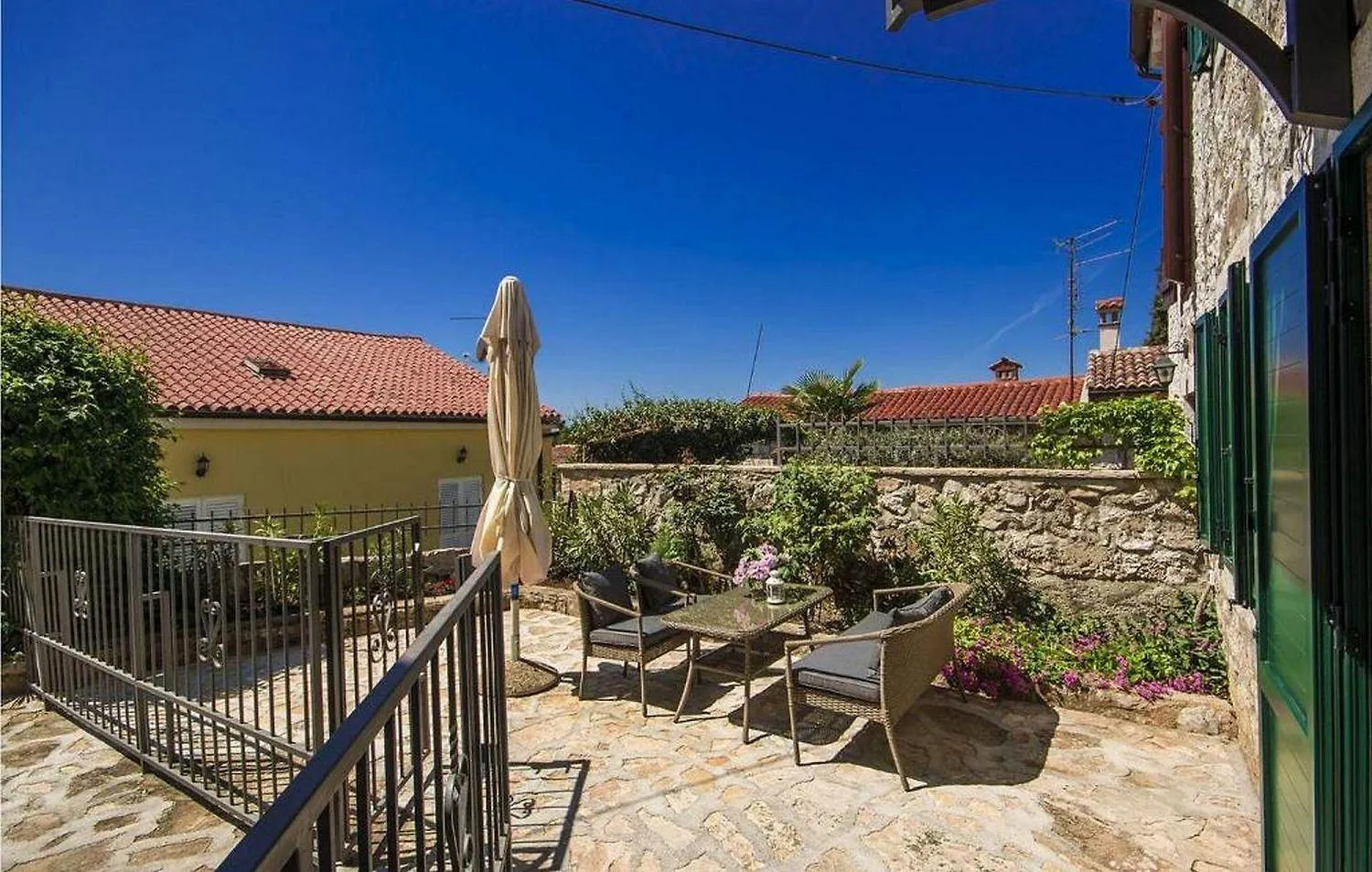 Holiday home Rustikales Steinhaus Nur 300 Meter Zum Strand Mit Meerblick, Grill, Terrasse Vrsar Croatia